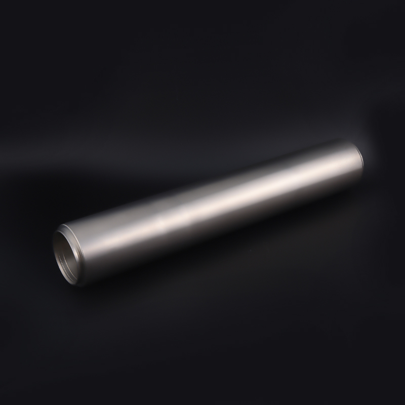 Titanium rør